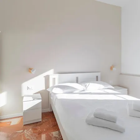 Urent - Residenza Cocchina * Rome