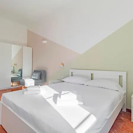 Urent - Residenza Cocchina * Rome